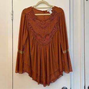 Paradiso Flowy Bohemian Crochet Blouse w/ Long Bell Sleeve Deep Rose (Size Axl)